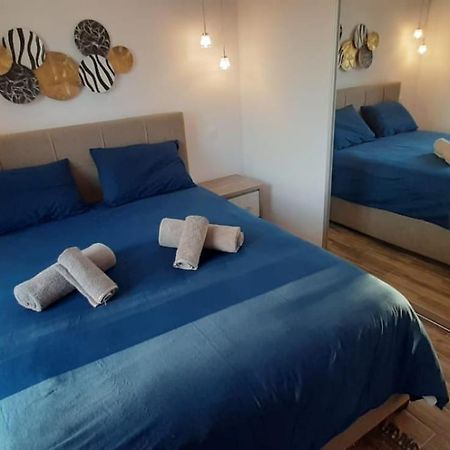 Kato Paphos 1Br Near Paphos Harbour/Beach/Sea Kültér fotó