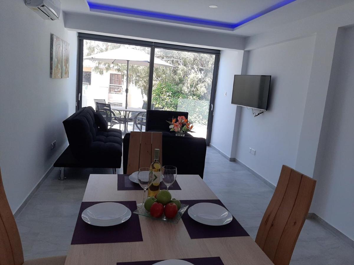 Kato Paphos 1Br Near Paphos Harbour/Beach/Sea Kültér fotó