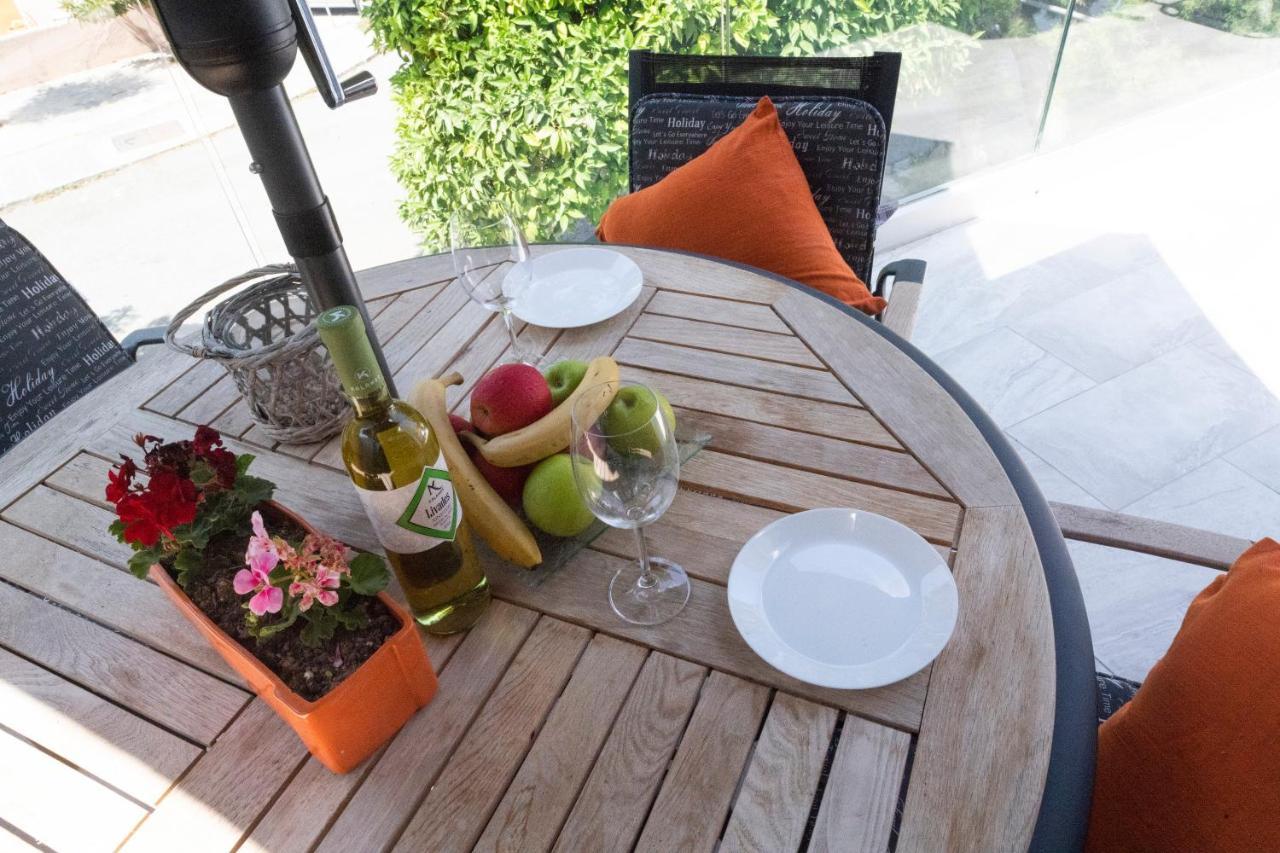 Kato Paphos 1Br Near Paphos Harbour/Beach/Sea Kültér fotó
