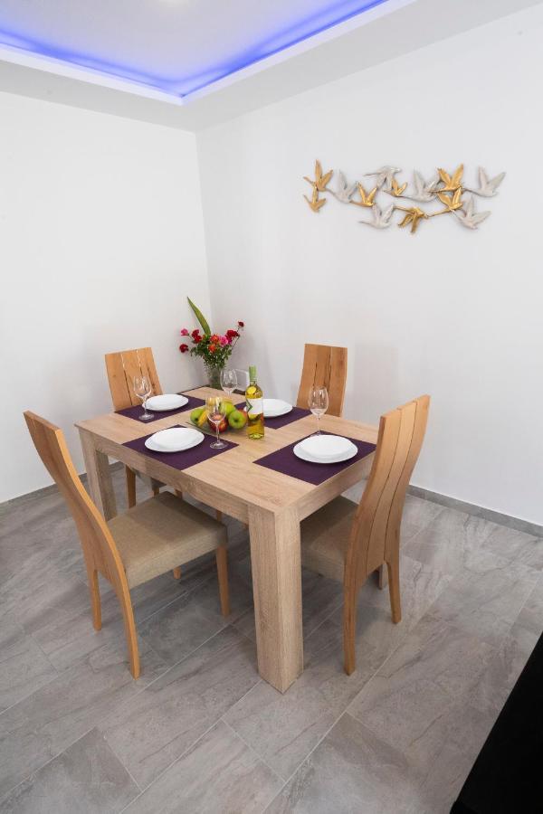 Kato Paphos 1Br Near Paphos Harbour/Beach/Sea Kültér fotó