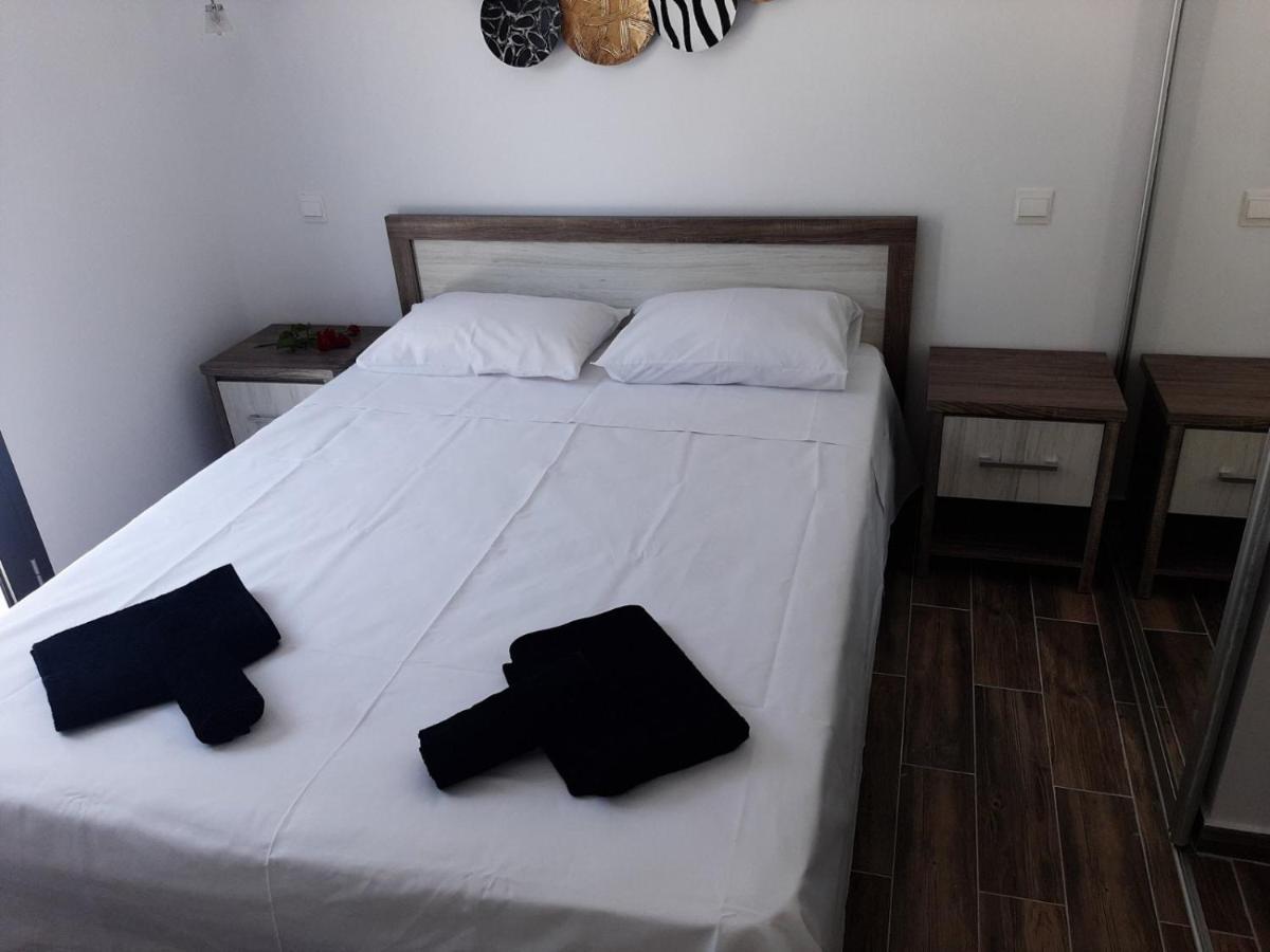 Kato Paphos 1Br Near Paphos Harbour/Beach/Sea Kültér fotó