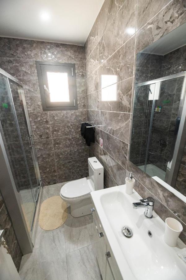 Kato Paphos 1Br Near Paphos Harbour/Beach/Sea Kültér fotó